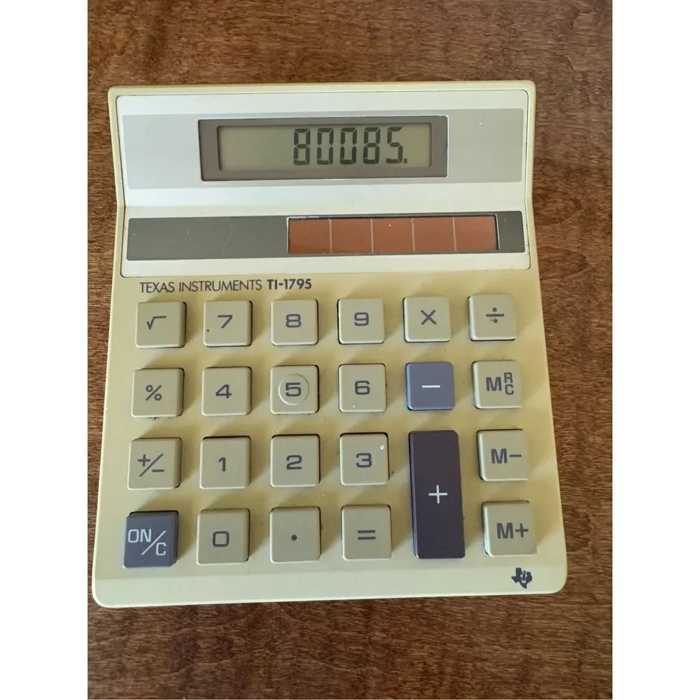 Texas Instruments Solar powered by sun like Superman vintage calculator c-1286a